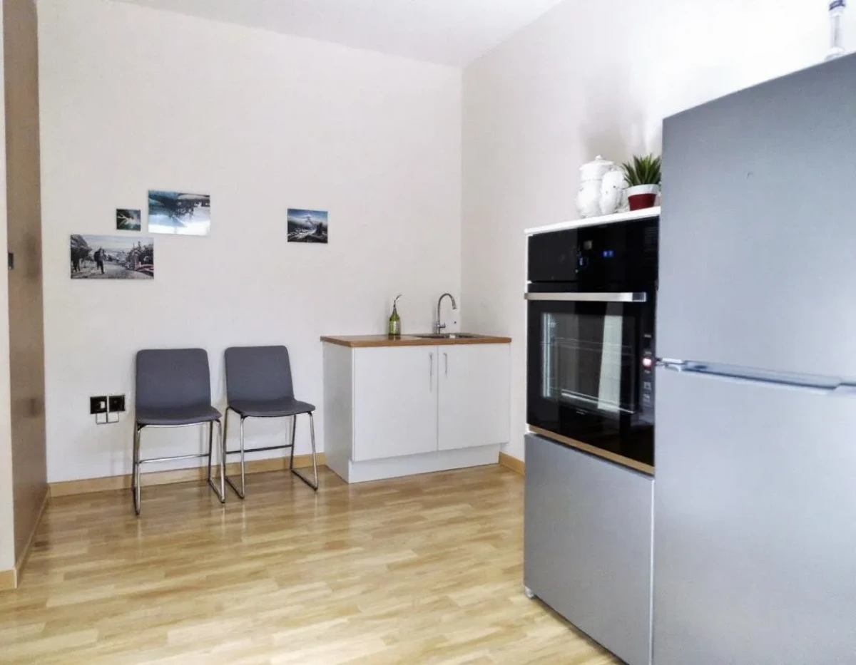 Responsabilité du remplacement du frigo en location non meublée : Qui doit payer ?